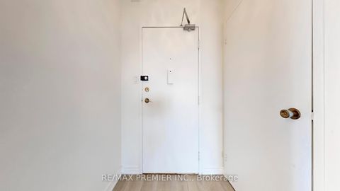 Photo 5 at 1207 - 812 Burnhamthorpe Road, Markland Wood, Toronto