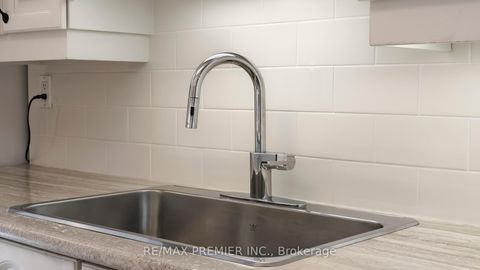 Photo 12 at 1207 - 812 Burnhamthorpe Road, Markland Wood, Toronto