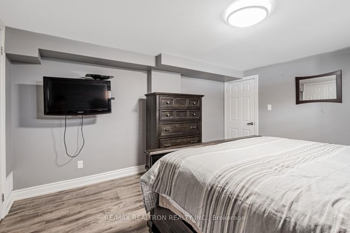 Photo 23 at 245 Elmwood Avenue, Harding, Richmond Hill