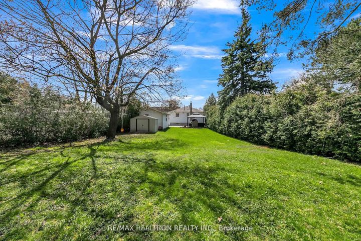 Photo 26 at 245 Elmwood Avenue, Harding, Richmond Hill