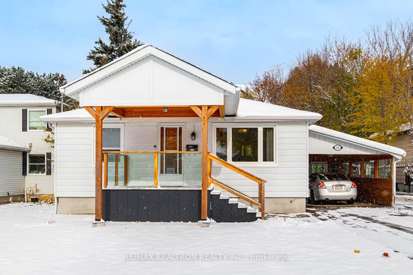 245 Elmwood Avenue, Harding, Richmond Hill 2