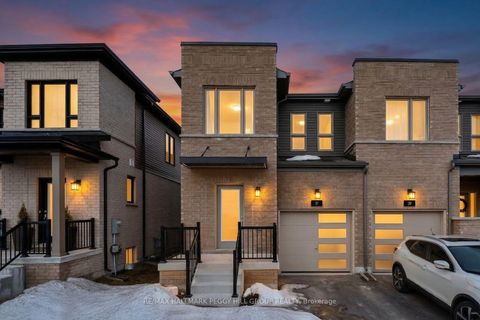 Photo 0 at 37 Turnberry Lane, Painswick South, Barrie