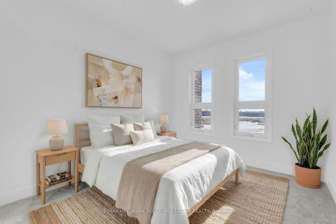 Photo 13 at 37 Turnberry Lane, Painswick South, Barrie