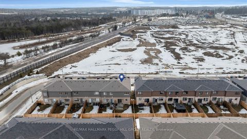 Photo 18 at 37 Turnberry Lane, Painswick South, Barrie