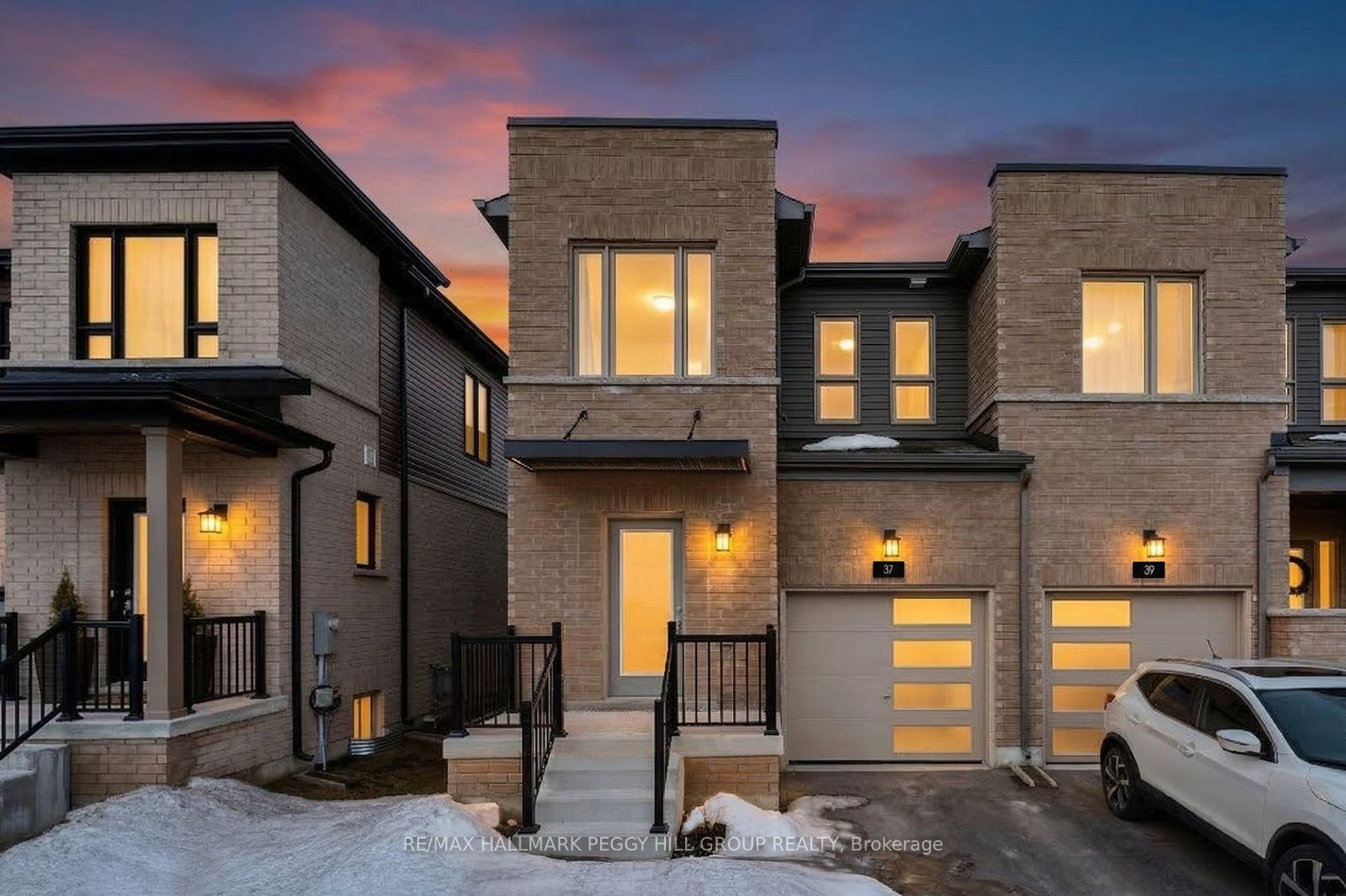 37 Turnberry Lane, Painswick South, Barrie photo number 2