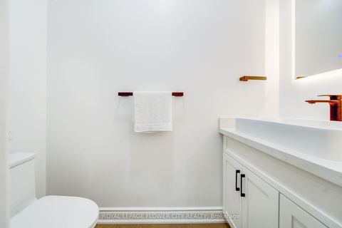 Photo 15 at 57 St Nicholas Crescent, Vellore Village, Vaughan