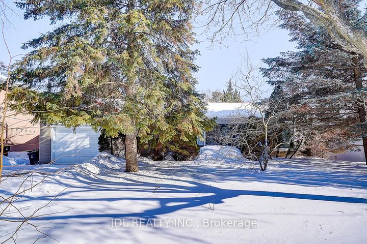 Photo 1 at 15 Crossburn Drive, Don Mills, Toronto