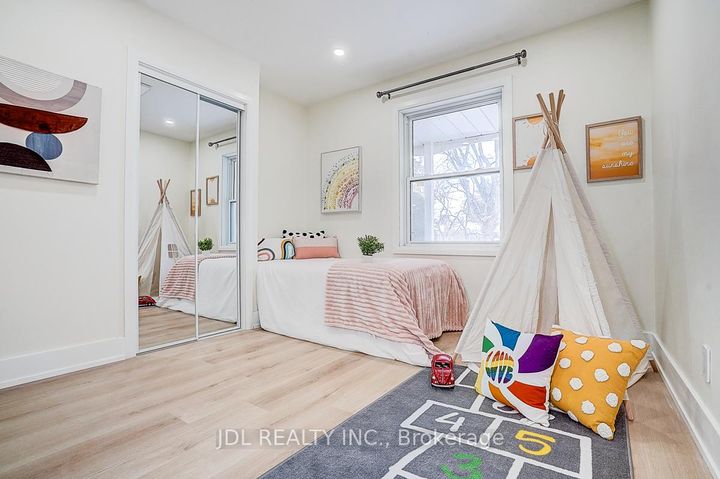 Photo 30 at 15 Crossburn Drive, Don Mills, Toronto