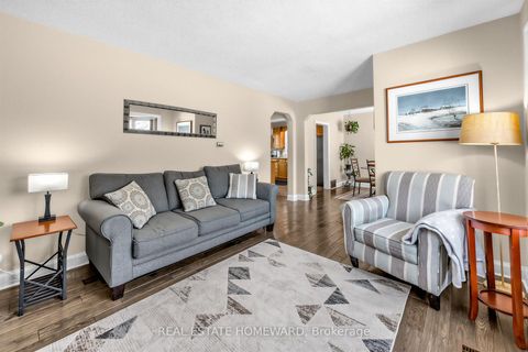 Photo 9 at 15 Medonte Avenue, Birchmount, Toronto