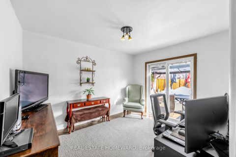 Photo 18 at 15 Medonte Avenue, Birchmount, Toronto