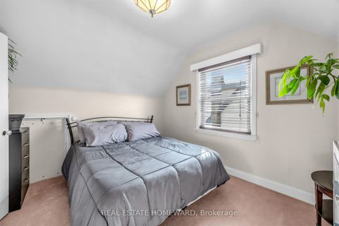 Photo 23 at 15 Medonte Avenue, Birchmount, Toronto