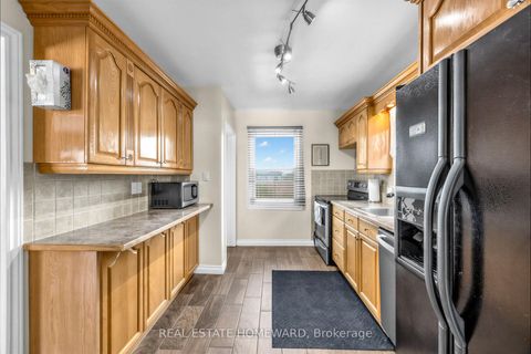 Photo 28 at 15 Medonte Avenue, Birchmount, Toronto