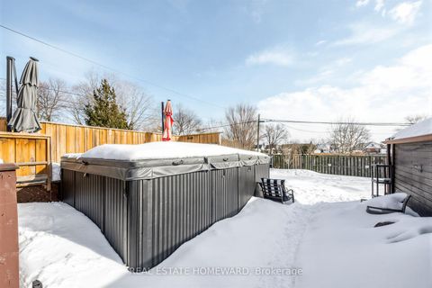 Photo 35 at 15 Medonte Avenue, Birchmount, Toronto