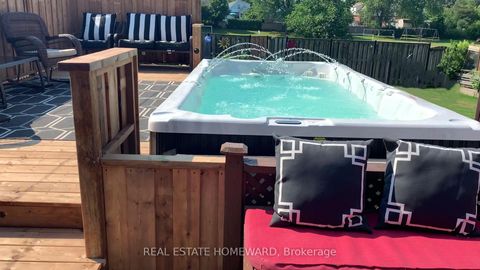 Photo 36 at 15 Medonte Avenue, Birchmount, Toronto