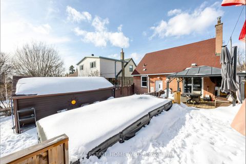 Photo 39 at 15 Medonte Avenue, Birchmount, Toronto