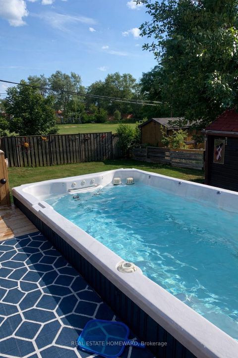 Photo 42 at 15 Medonte Avenue, Birchmount, Toronto