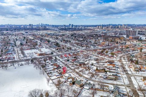 Photo 49 at 15 Medonte Avenue, Birchmount, Toronto