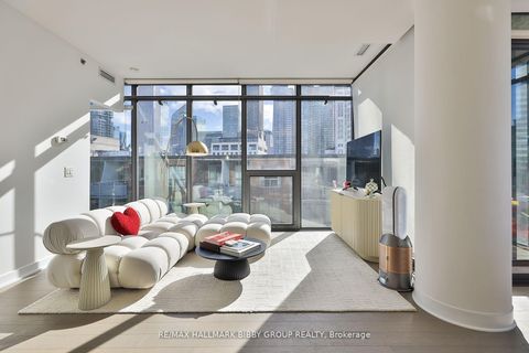 Photo 2 at 710 - 15 Beverley Street, Chinatown, Toronto