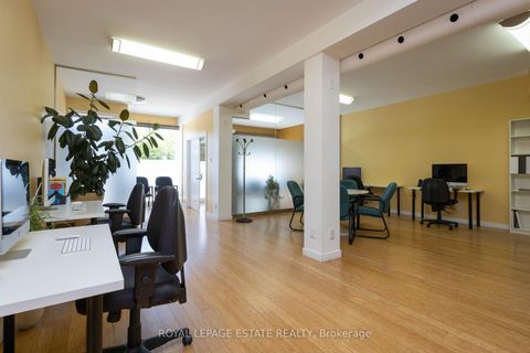 Photo 8 at 432 Queen Street E, Regent Park, Toronto