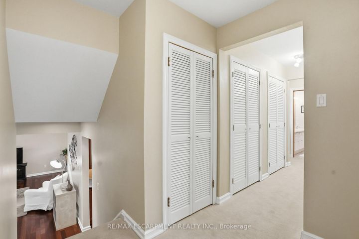 Photo 20 at 5210 Mulberry Drive, Appleby, Burlington