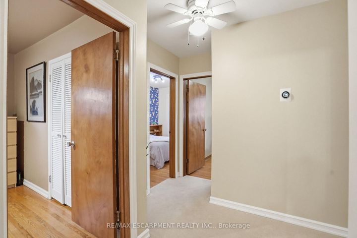 Photo 27 at 5210 Mulberry Drive, Appleby, Burlington