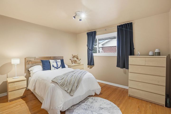 Photo 28 at 5210 Mulberry Drive, Appleby, Burlington