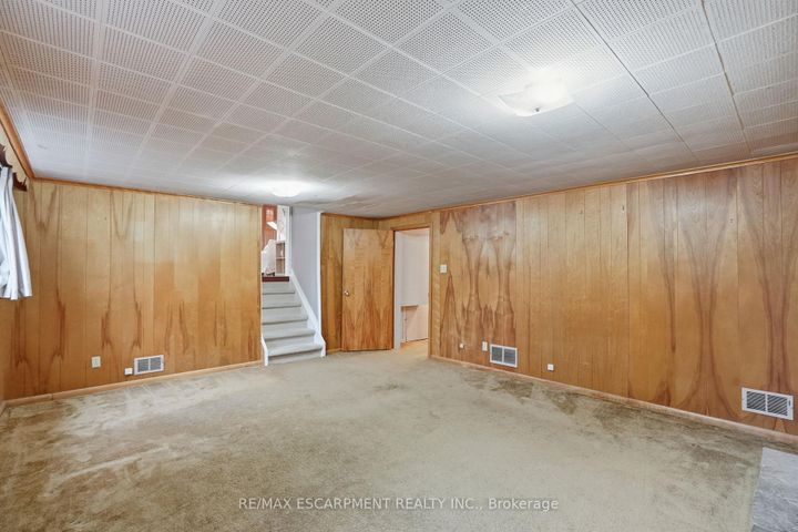 Photo 33 at 5210 Mulberry Drive, Appleby, Burlington