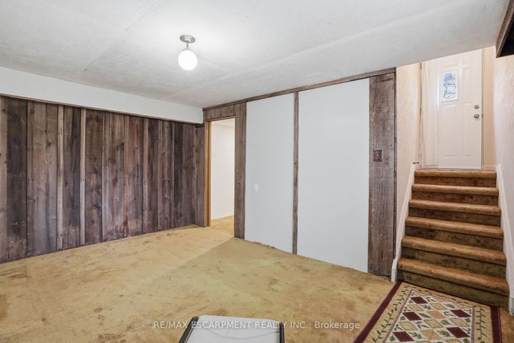 Photo 37 at 5210 Mulberry Drive, Appleby, Burlington