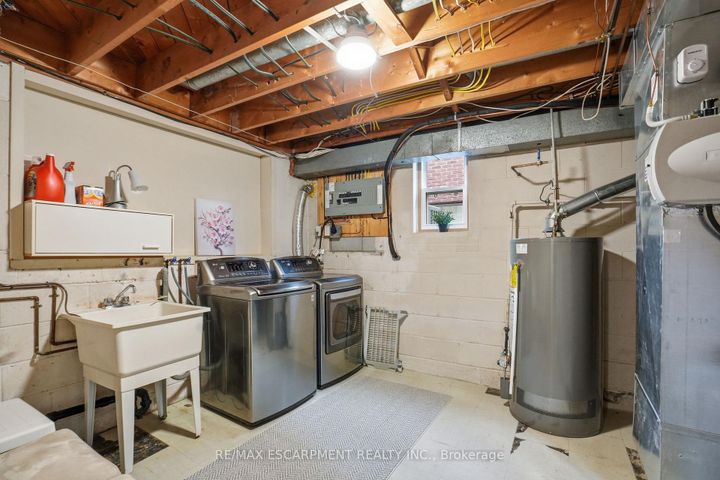 Photo 38 at 5210 Mulberry Drive, Appleby, Burlington