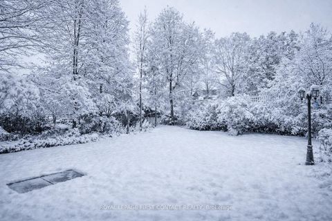 Photo 3 at 25 Holgate Street, Allandale, Barrie