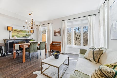 Photo 5 at 57 Hiawatha Court, Islington Woods, Vaughan