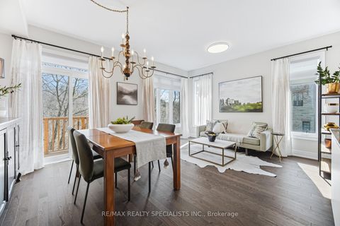 Photo 6 at 57 Hiawatha Court, Islington Woods, Vaughan