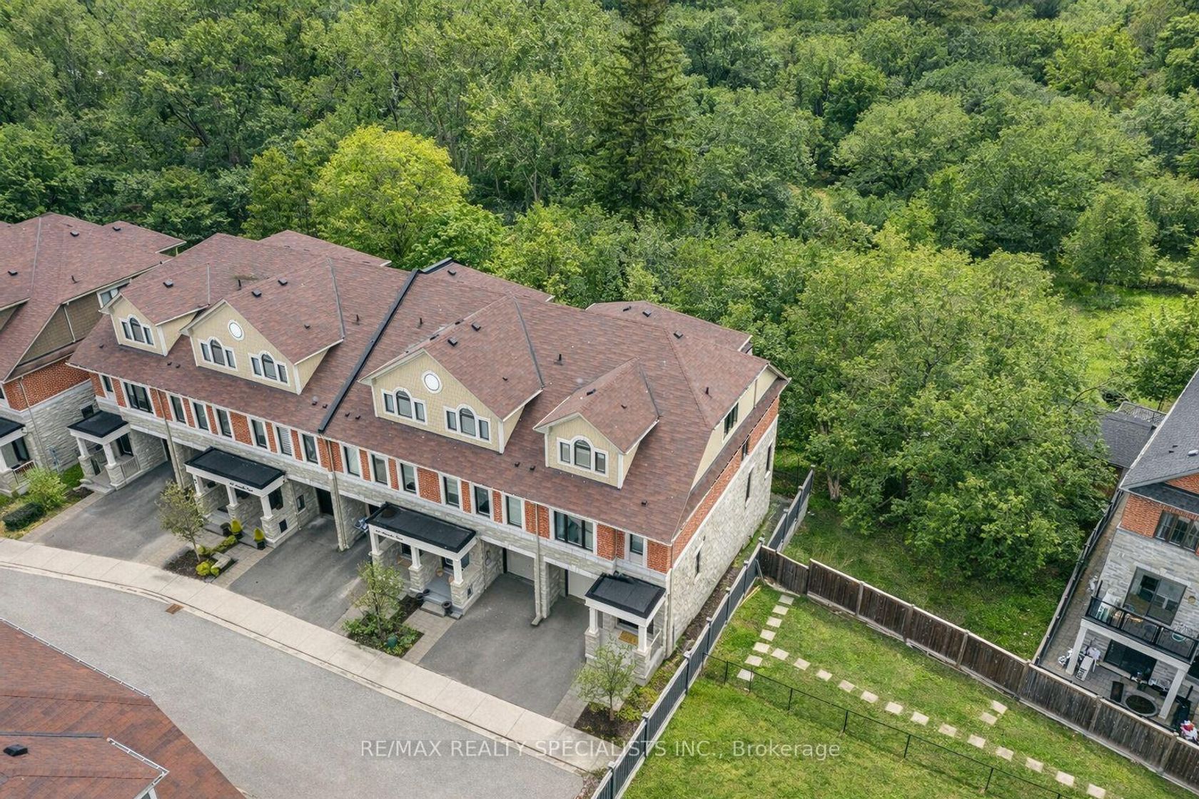 57 Hiawatha Court, Islington Woods, Vaughan by Loree Meneguzzi Real Estate 57 Hiawatha Court, Islington Woods, Vaughan