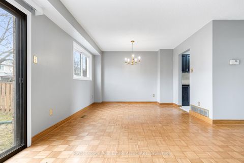 Photo 7 at 81 Lund Street, North Richvale, Richmond Hill