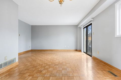 Photo 10 at 81 Lund Street, North Richvale, Richmond Hill