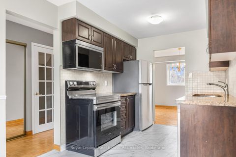 Photo 17 at 81 Lund Street, North Richvale, Richmond Hill