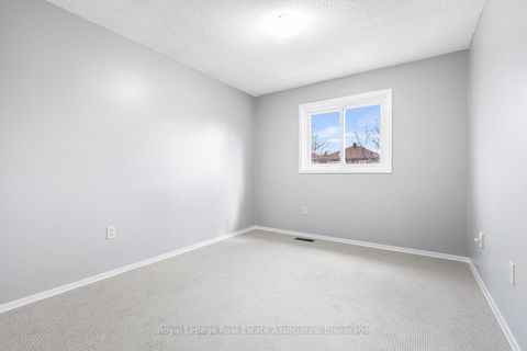 Photo 22 at 81 Lund Street, North Richvale, Richmond Hill