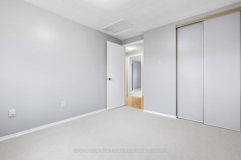 Photo 23 at 81 Lund Street, North Richvale, Richmond Hill