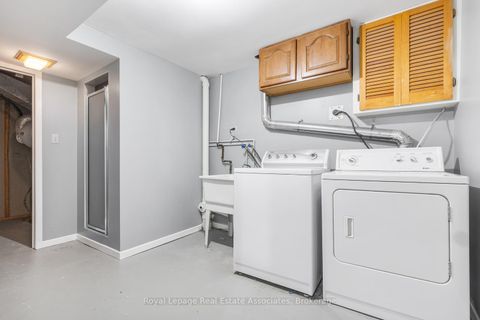 Photo 30 at 81 Lund Street, North Richvale, Richmond Hill