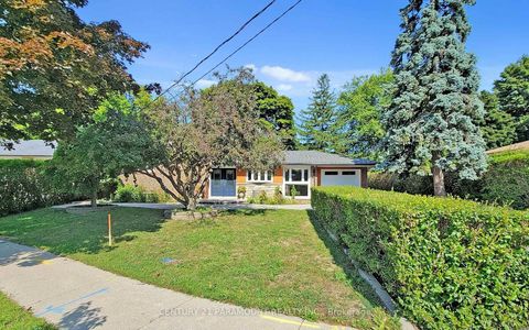 Photo 1 at 8 Waterfield Drive, Bendale, Toronto