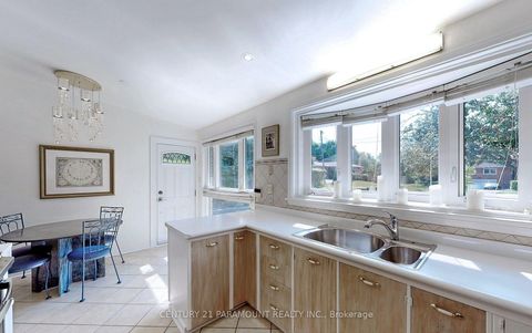 Photo 11 at 8 Waterfield Drive, Bendale, Toronto