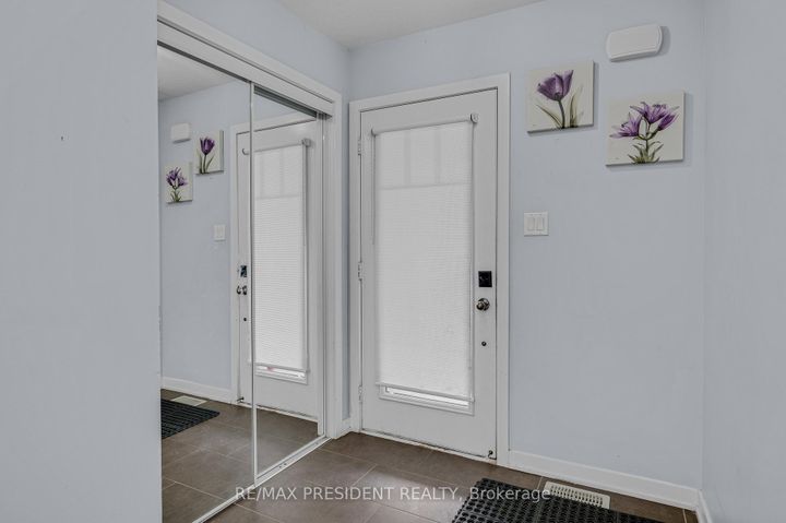 Photo 5 at 144 Crafter Crescent, Stoney Creek Mountain, Hamilton