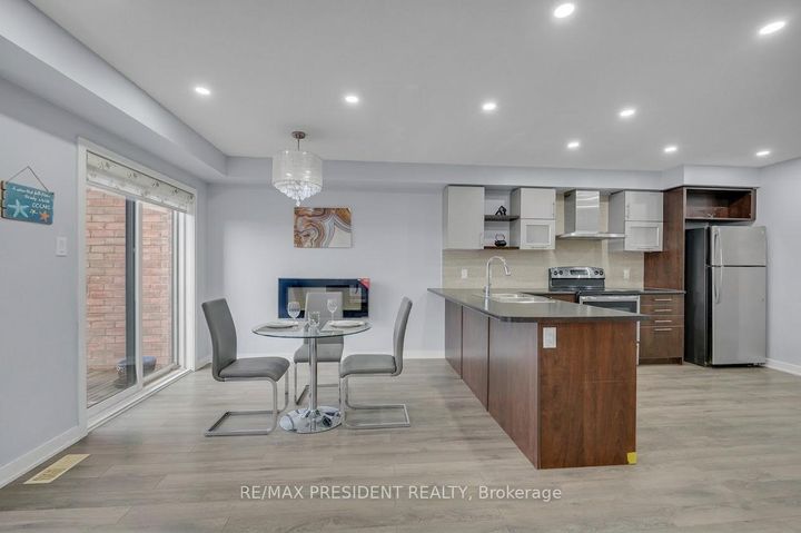 Photo 9 at 144 Crafter Crescent, Stoney Creek Mountain, Hamilton