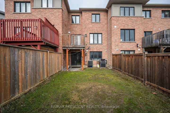 Photo 28 at 144 Crafter Crescent, Stoney Creek Mountain, Hamilton
