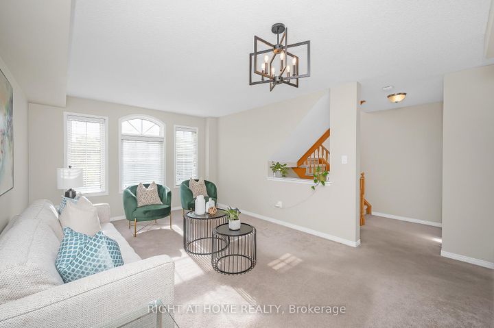 Photo 4 at 107 Bernard Avenue, Fletcher's Creek South, Brampton