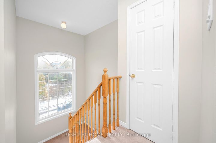 Photo 11 at 107 Bernard Avenue, Fletcher's Creek South, Brampton