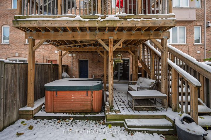 Photo 28 at 107 Bernard Avenue, Fletcher's Creek South, Brampton