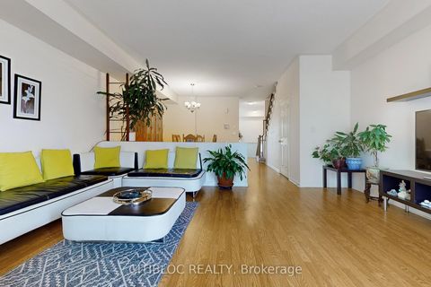 Photo 3 at 13 - 3029 Finch Avenue W, Humbermede, Toronto