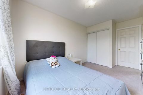 Photo 24 at 13 - 3029 Finch Avenue W, Humbermede, Toronto