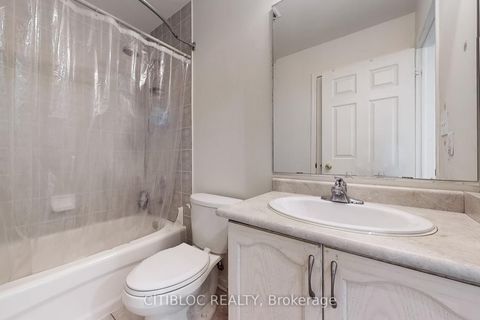 Photo 25 at 13 - 3029 Finch Avenue W, Humbermede, Toronto
